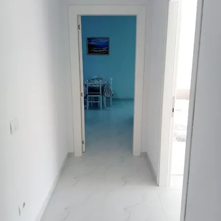 Orik Apartment *